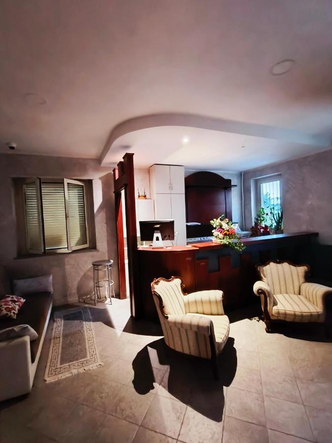 Affittacamere Dolce Sogno Cherasco Exterior photo