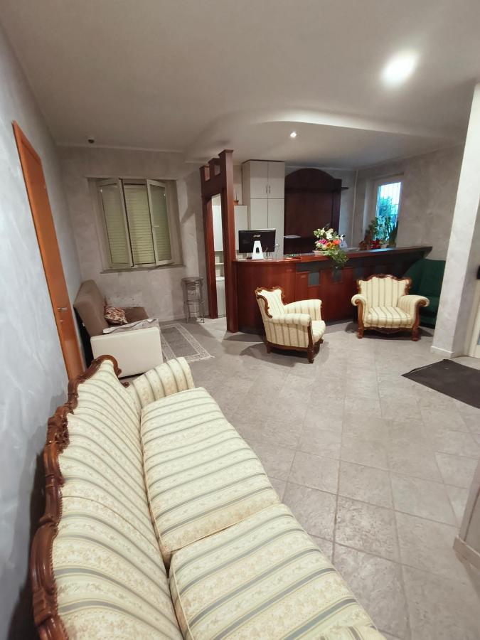 Affittacamere Dolce Sogno Cherasco Exterior photo